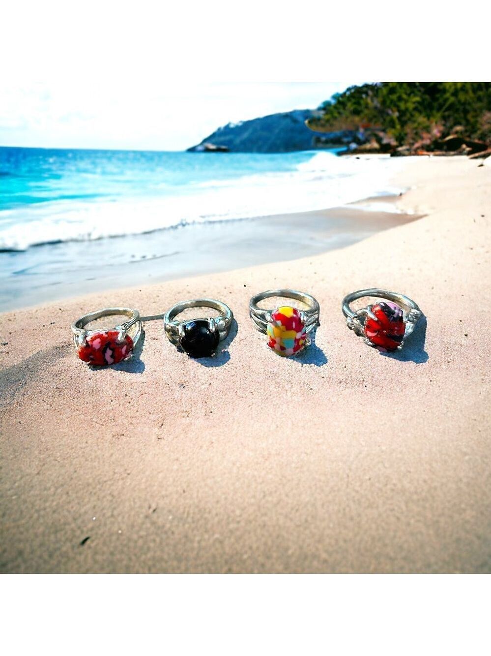 Colorful Bohemian Rings
